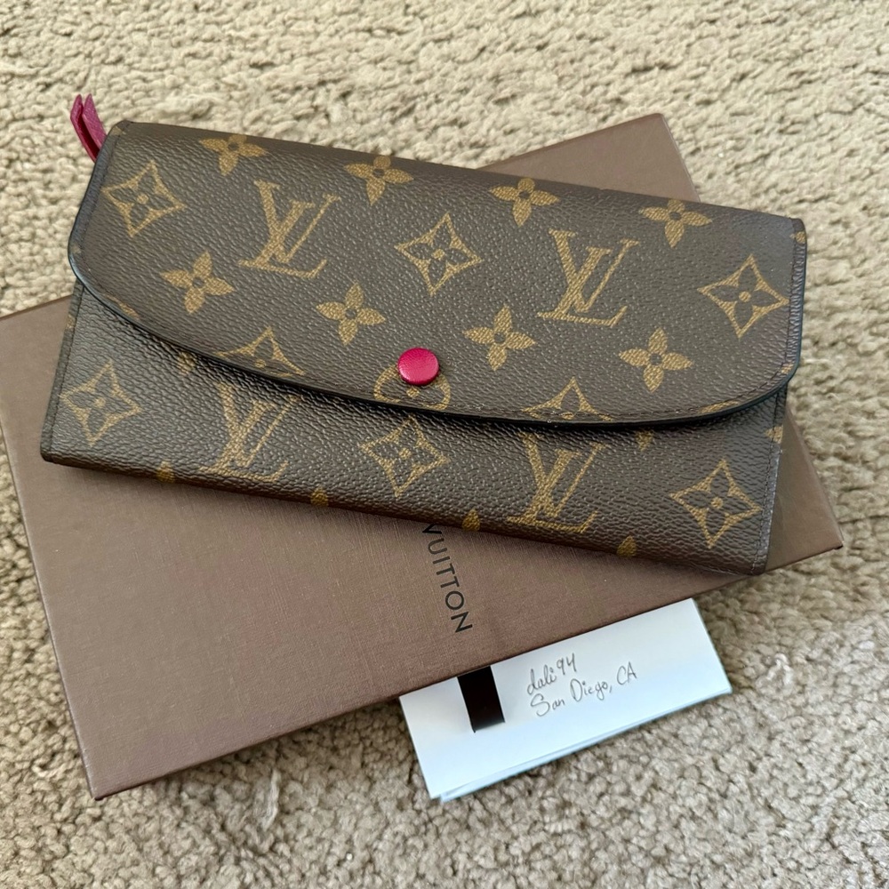EUC Authentic LOUIS VUITTON Monogram Emilie Wallet